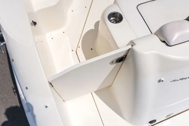 Slide: The Image of Sea Ray 240 Sundancer 2006 - 5