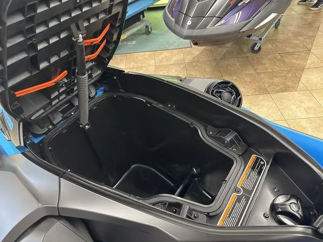 Slide: The Image of Sea-Doo RXT-X 2026 - 12