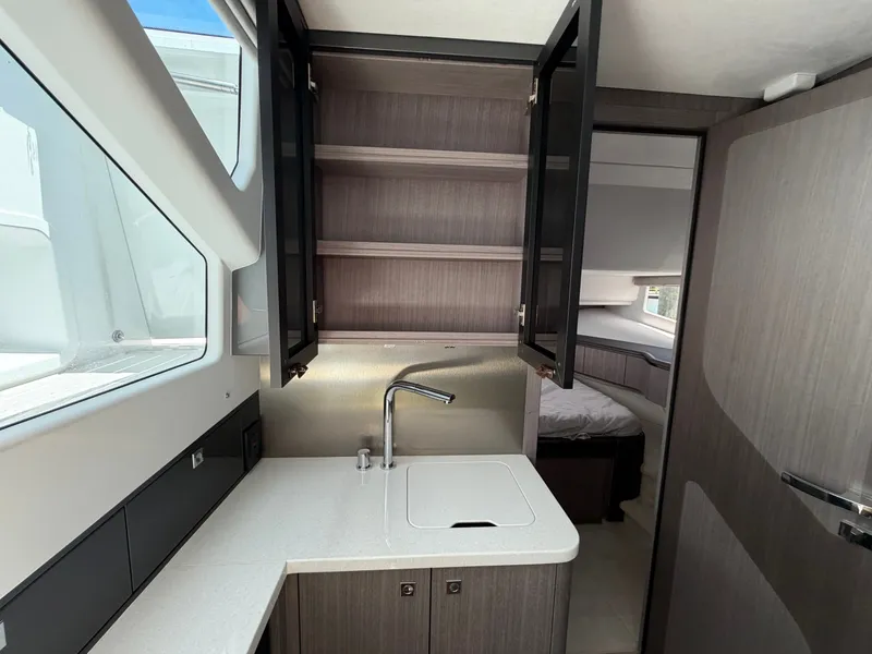 Slide: The Image of Galeon 435 GTO 2026 - 43