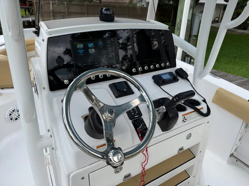 Slide: The Image of Sportsman Heritage 211 Center Console 2021 - 55