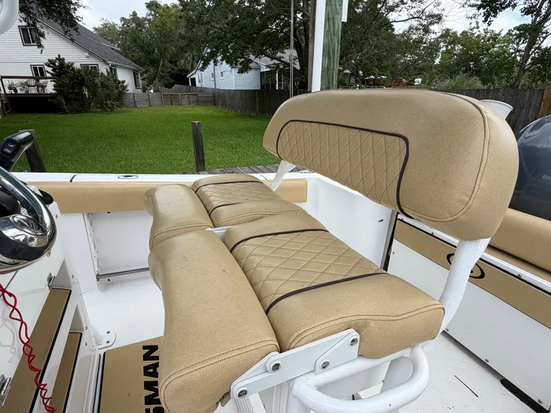 Slide: The Image of Sportsman Heritage 211 Center Console 2021 - 62