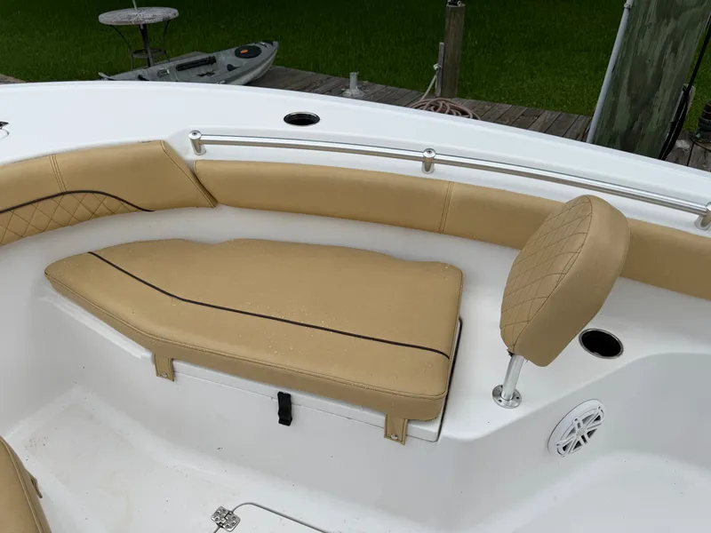 Slide: The Image of Sportsman Heritage 211 Center Console 2021 - 71