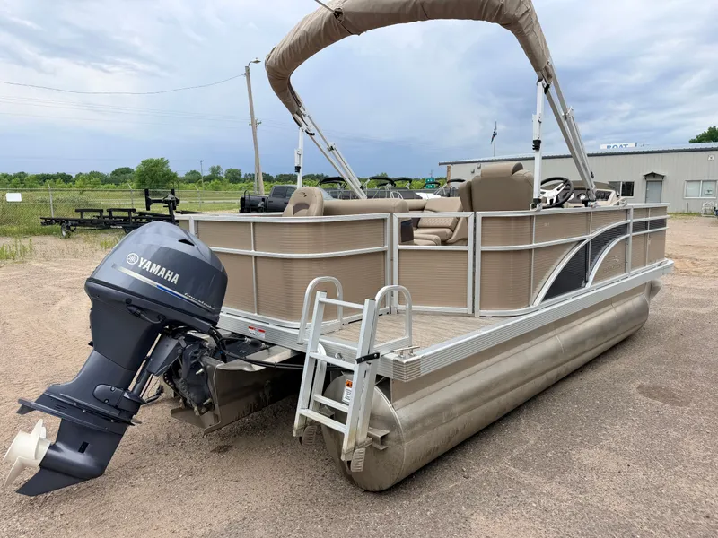 Slide: The Image of Bennington 188 S & 50HP Yamaha 4Stroke 2021 - 56