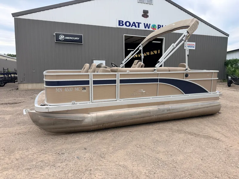 Slide: The Image of Bennington 188 S & 50HP Yamaha 4Stroke 2021 - 49