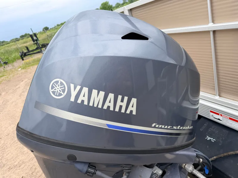 Slide: The Image of Bennington 188 S & 50HP Yamaha 4Stroke 2021 - 63