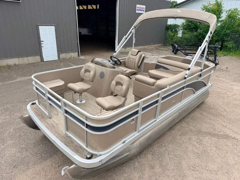 The Image of Bennington 188 S & 50HP Yamaha 4Stroke 2021 - 1