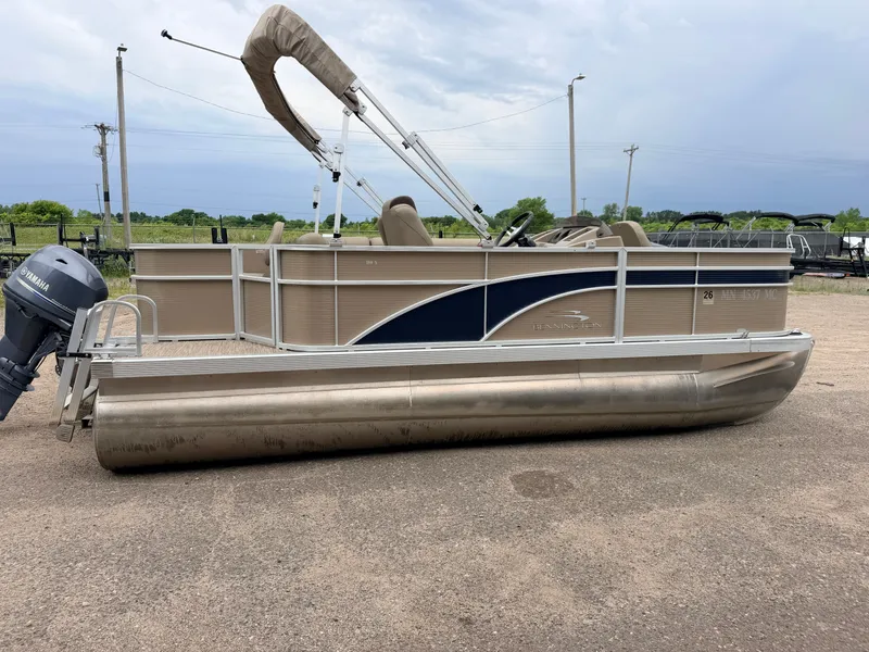 Slide: The Image of Bennington 188 S & 50HP Yamaha 4Stroke 2021 - 59
