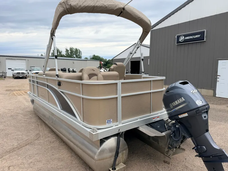 Slide: The Image of Bennington 188 S & 50HP Yamaha 4Stroke 2021 - 54