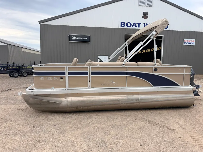 Slide: The Image of Bennington 188 S & 50HP Yamaha 4Stroke 2021 - 31