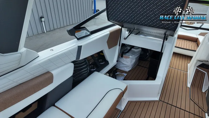 Slide: The Image of Nautique G25 2022 - 56