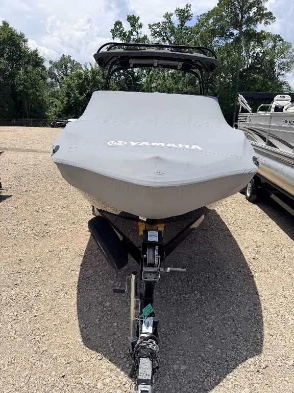 Slide: The Image of Yamaha 242 Limited SE 2017 - 3