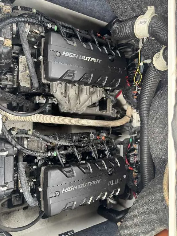 Slide: The Image of Yamaha 242 Limited SE 2017 - 14