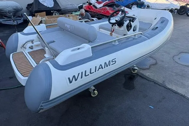 The Image of Williams 345 Sports Jet 2018 - undefined