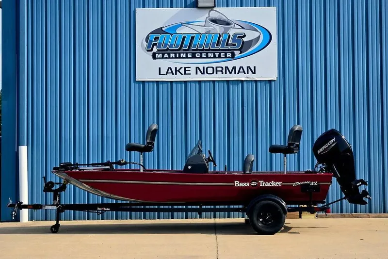 Slide: The Image of 2026 Tracker Bass Tracker Classic XL boat at Foothills Marine Center, Lake Norman. - 5