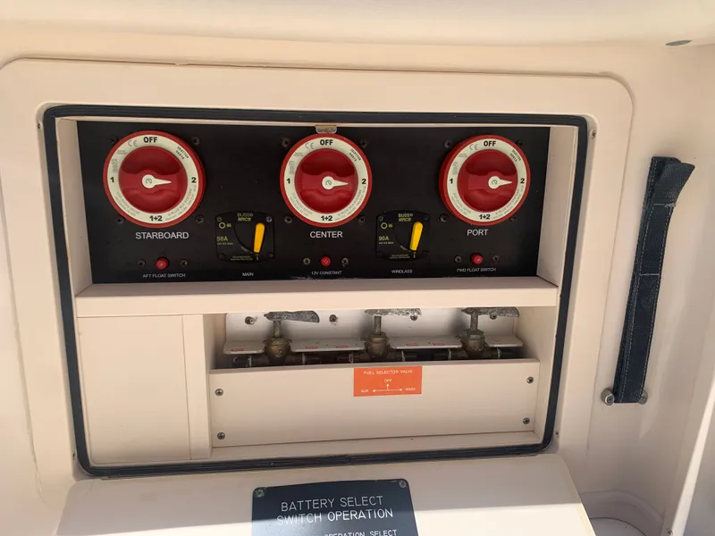 Slide: The Image of Grady-White Express 370 2020 - 18