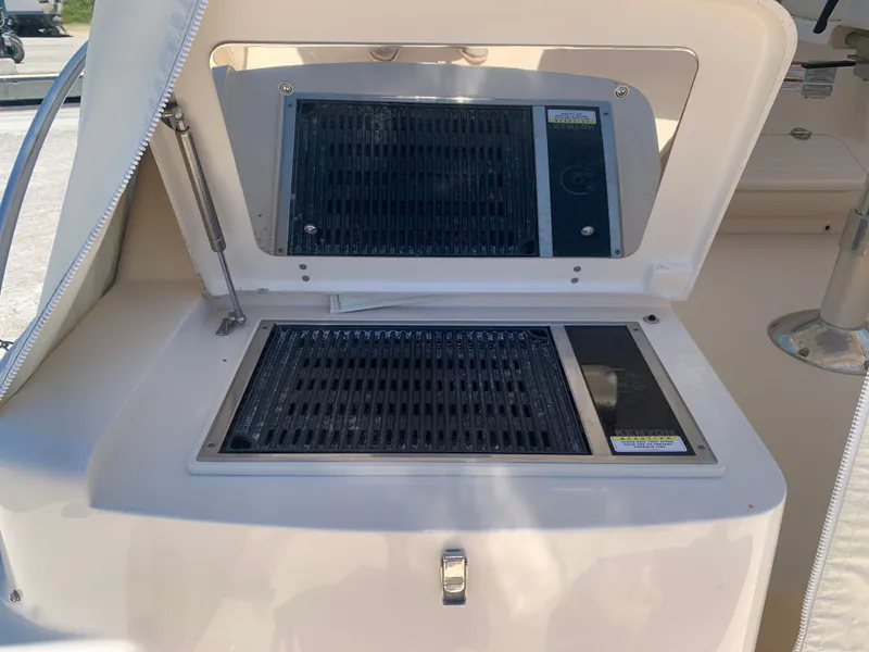 Slide: The Image of Grady-White Express 370 2020 - 14