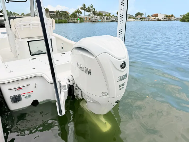 Slide: The Image of Sea Hunt BX25FS 2023 - 14