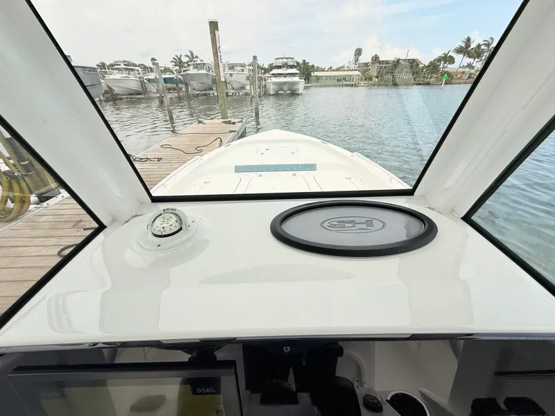 Slide: The Image of Sea Hunt BX25FS 2023 - 38