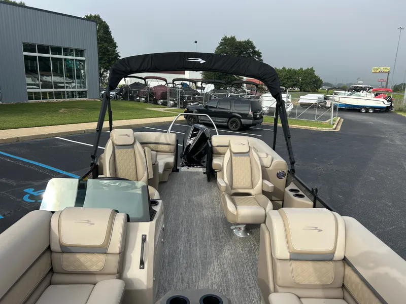 Slide: The Image of Bennington 23SSR LUXE 2027 - 26