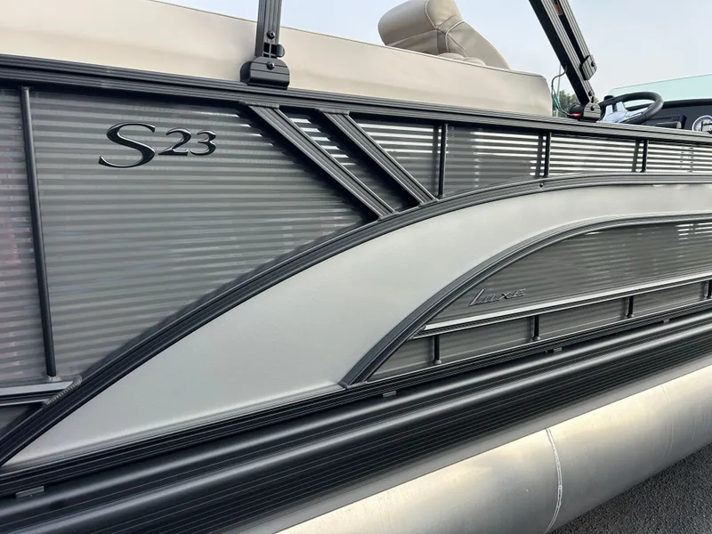 Slide: The Image of Bennington 23SSR LUXE 2027 - 6