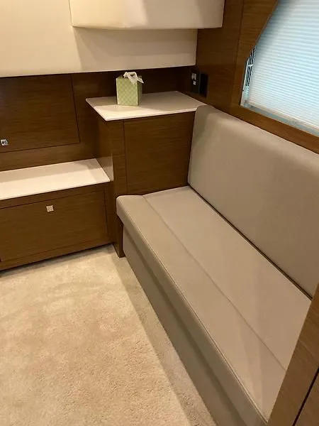 Slide: The Image of 2018 Cruisers 390 Express Coupe - 33