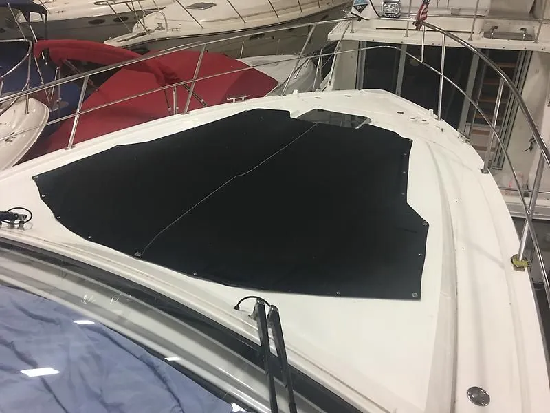 Slide: The Image of 2018 Cruisers 390 Express Coupe - 8