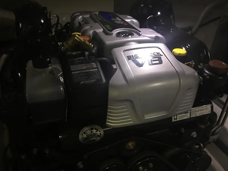 Slide: The Image of 2018 Cruisers 390 Express Coupe - 38