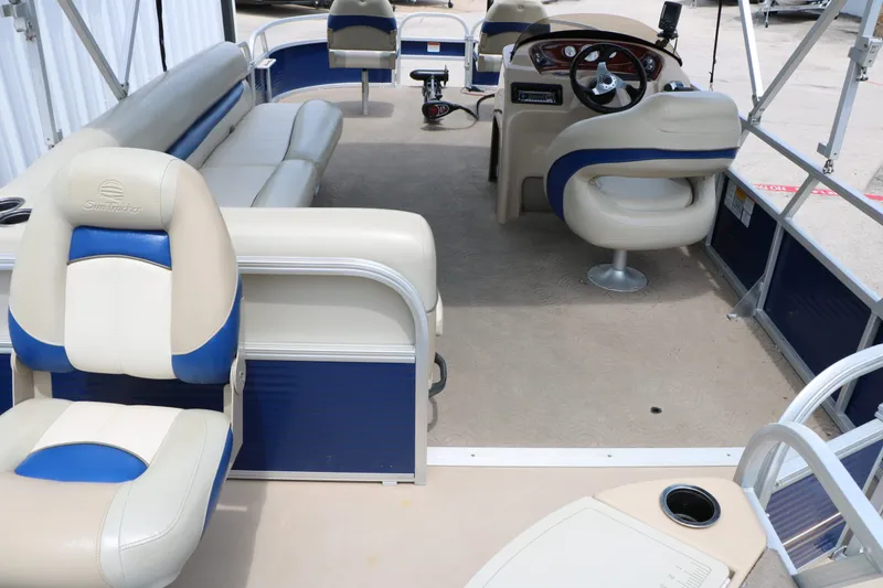 Slide: The Image of Sun Tracker Fishing Barge 20 DLX 2013 - 25