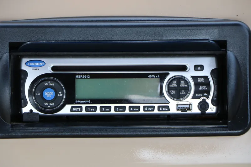 Slide: The Image of Sun Tracker Fishing Barge 20 DLX 2013 - 33