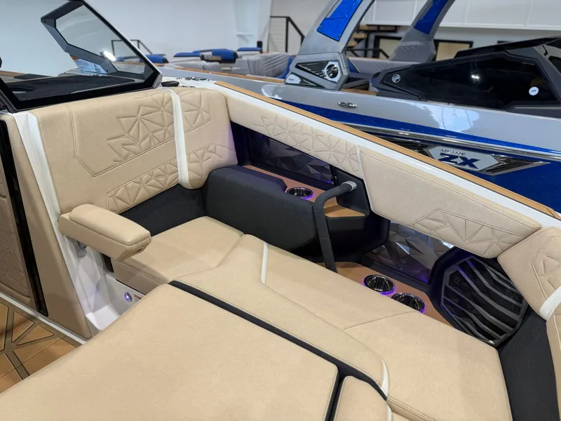 Slide: The Image of Nautique Super Air Nautique G25 Paragon 2026 - 45