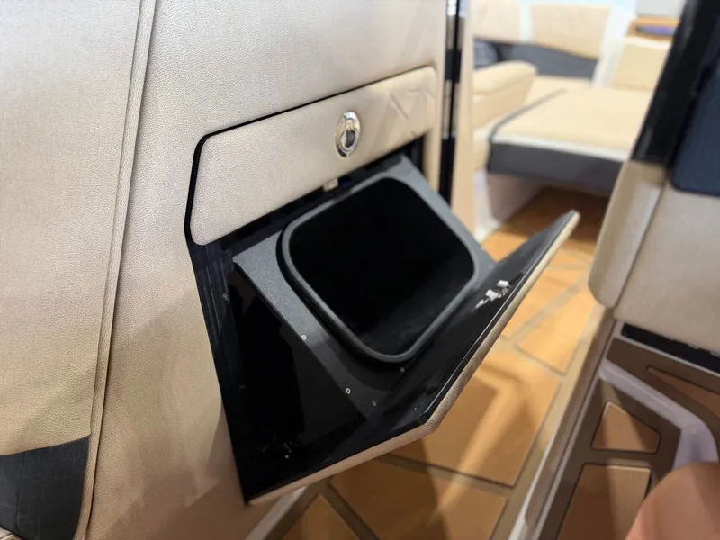 Slide: The Image of Nautique Super Air Nautique G25 Paragon 2026 - 37