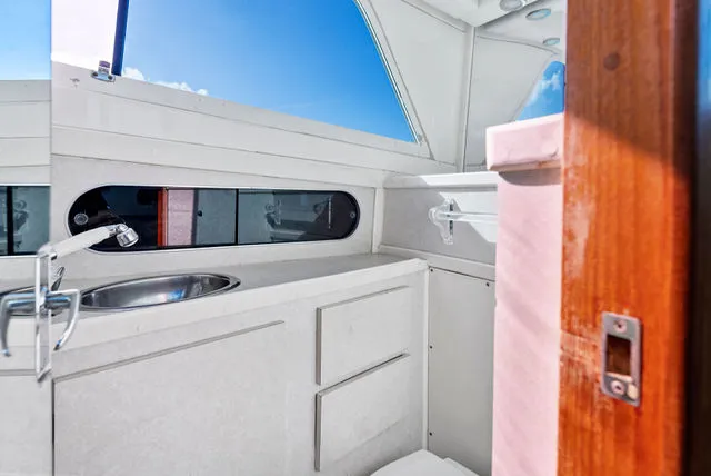 Slide: The Image of Blackfin 29 Flybridge 1994 - 38