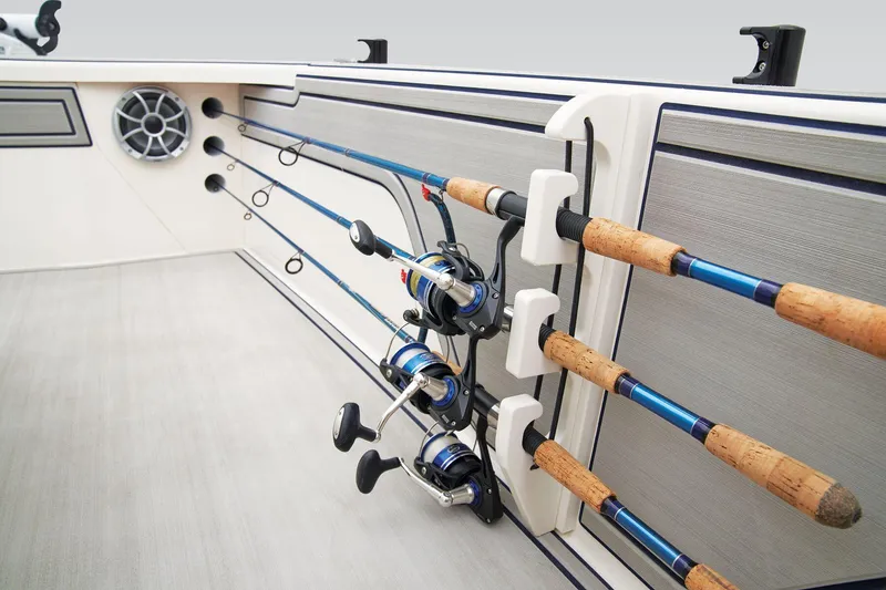 Slide: The Image of Mako 18 Pro Skiff Patriot Edition 2026 - 38