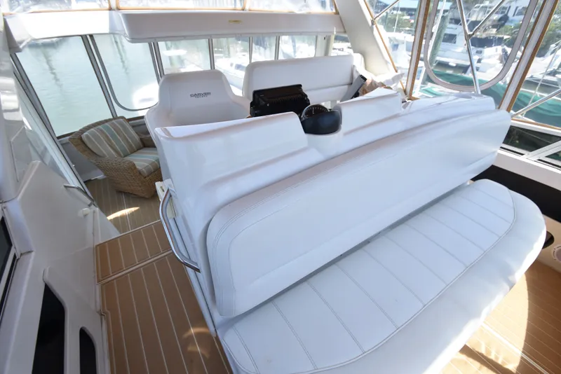 Slide: The Image of Carver Yachts 356 Motor Yacht 2001 - 14