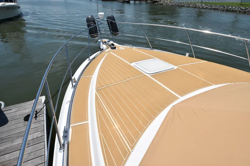 Slide: The Image of Carver Yachts 356 Motor Yacht 2001 - 50