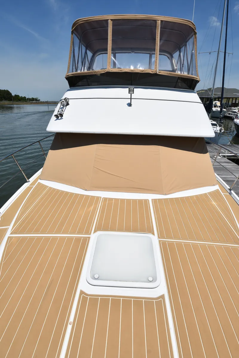 Slide: The Image of Carver Yachts 356 Motor Yacht 2001 - 52