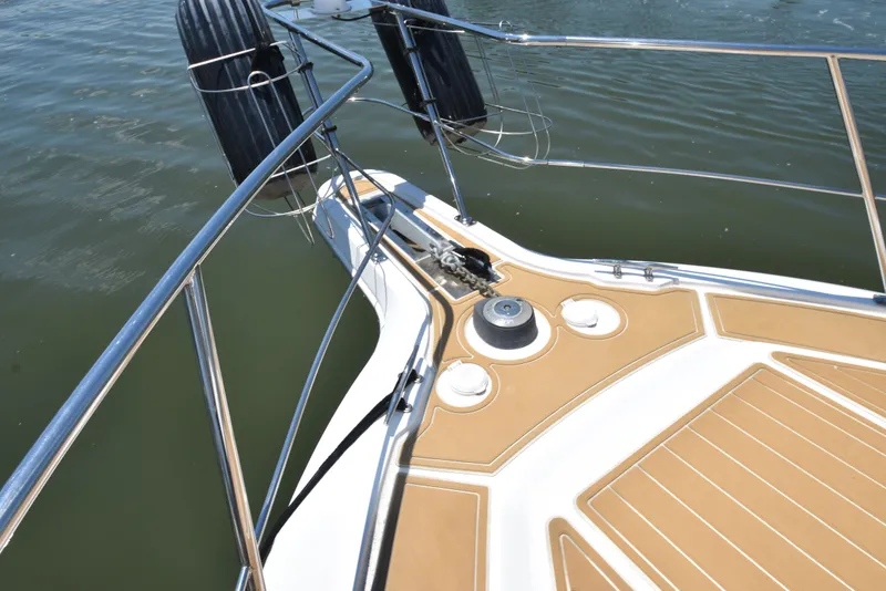 Slide: The Image of Carver Yachts 356 Motor Yacht 2001 - 51