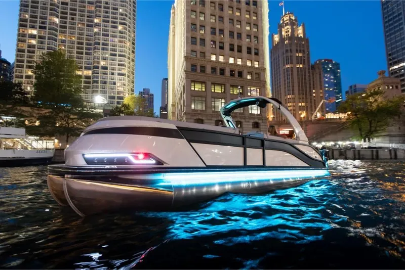 Slide: The Image of 2022-Harris-Grand-Mariner-270-MarineMax - 2