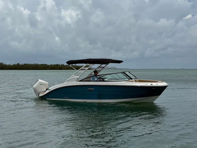 Slide: The Image of Sea Ray SDX 250 Outboard 2026 - 1
