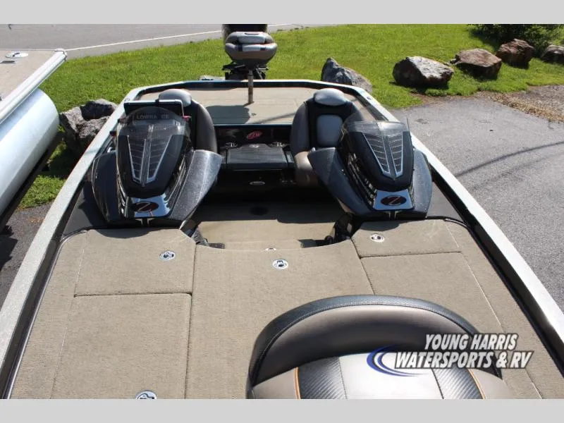 Slide: The Image of Ranger Z521C 2015 - 10
