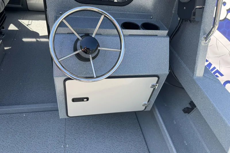 Slide: The Image of Steering console of KingFisher 2025 Escape HT boat, 2027 model. - 17