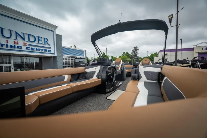 Slide: The Image of Luxurious 2026 Viaggio Diamante UWA 26 boat interior at Thunder Marine Center. - 17