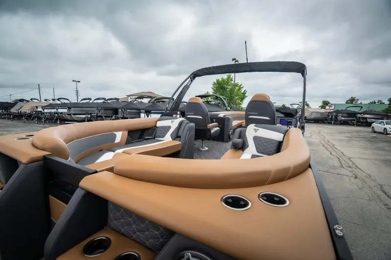 Slide: The Image of Luxurious Viaggio Diamante UWA 26 boat interior, 2026 model, featuring elegant seating and modern design. - 38