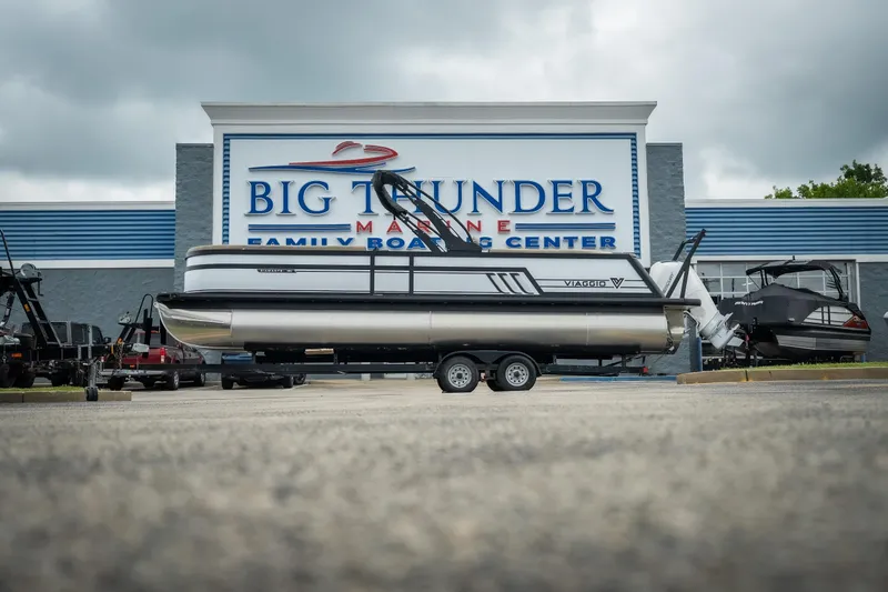 Slide: The Image of 2026 Viaggio D26U pontoon boat at Big Thunder Marine Family Boating Center. - 12