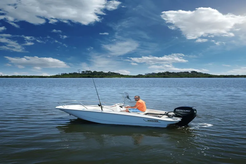 Slide: The Image of Boston Whaler 130 Super Sport 2027 - 23
