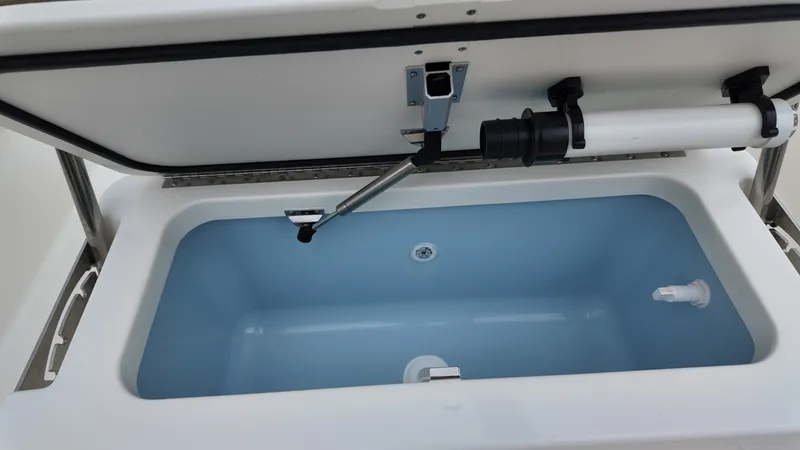 Slide: The Image of Boston Whaler 170 Montauk 2027 - 6