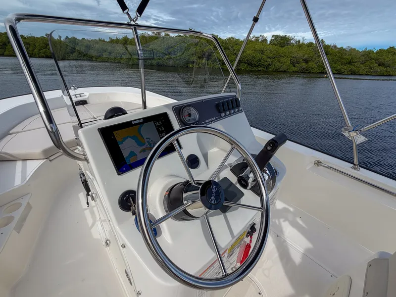 Slide: The Image of Boston Whaler 170 Montauk 2027 - 13