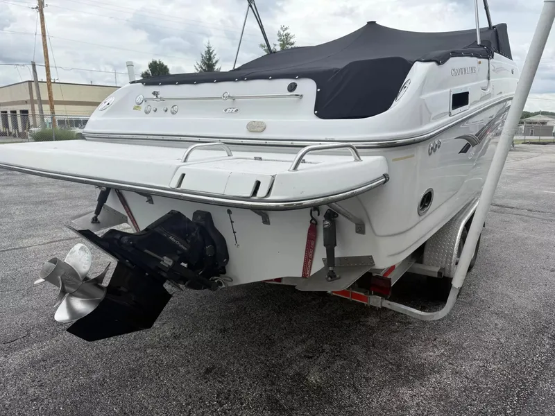Slide: The Image of Crownline Boats 288BR 2005 - 3