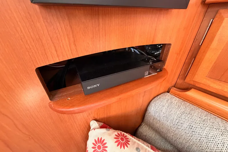 Slide: The Image of Sony device in a 2008 Hunter 45 Deck Salon's wooden interior. - 73
