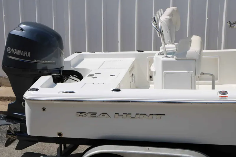 Slide: The Image of Sea Hunt BX22BR 2015 - 39